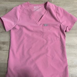 Figs chalk pink s size